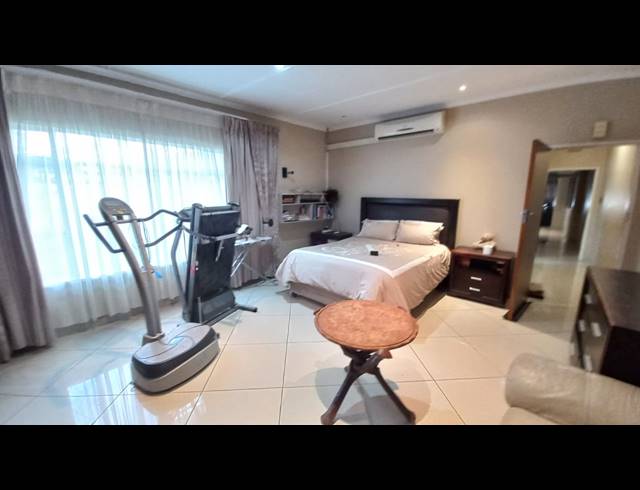 3 BEDROOM HOUSE TO LET IN VANDERBIJLPARK SW 1
